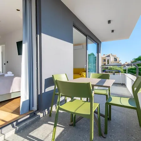 Pino Apartment *